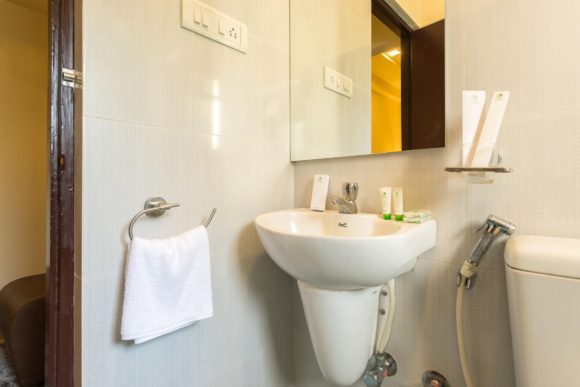 Treebo Nestlay Casa Hotel Chennai Bagian luar foto