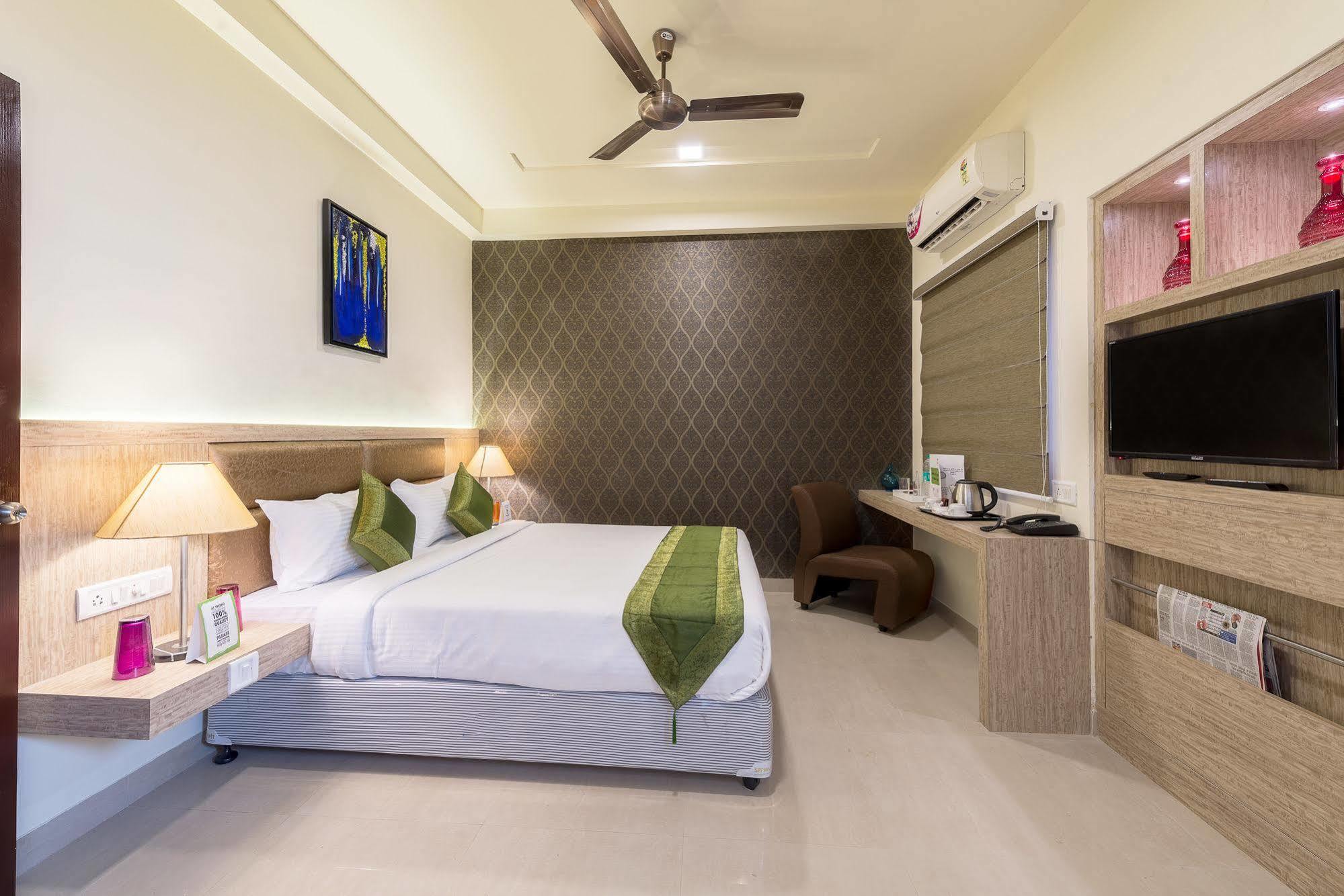 Treebo Trend Nestlay Casa Hotel Chennai Bagian luar foto